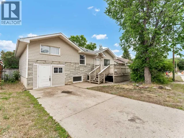 112 8 Street SW, Medicine Hat, Alberta T1A4L6