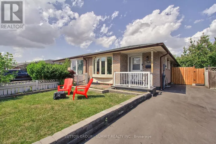 7641 ANAKA DRIVE, Mississauga (Malton), Ontario L4T3H8