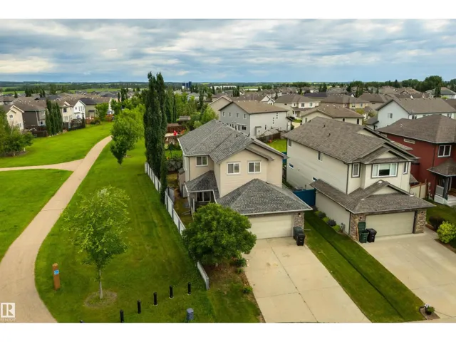 16 ASHTON GA, Spruce Grove, Alberta T7X0H8