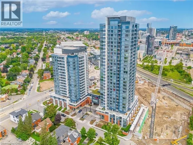 15 WELLINGTON Street Unit# 1702, Kitchener, Ontario N2G0E4