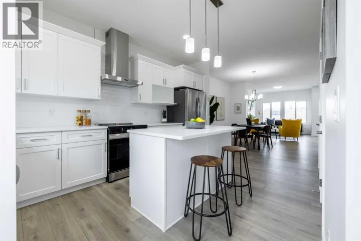 52 Andalusian Road, Cochrane, Alberta T4C3B7