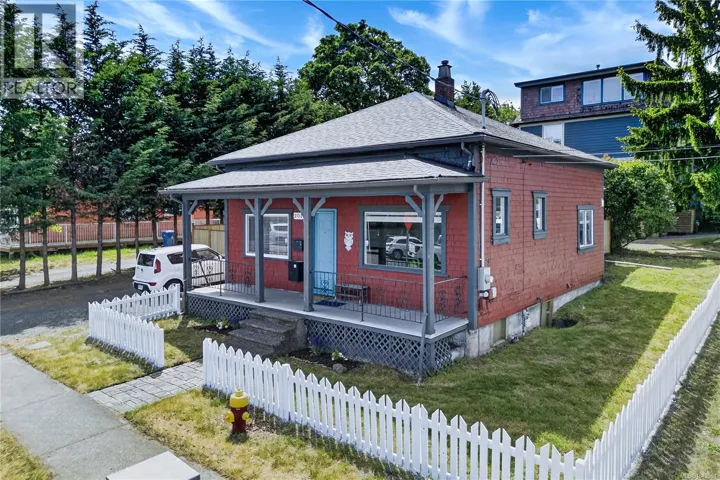 203 Prideaux St, Nanaimo, British Columbia V9R2M9