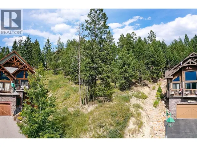61 SANDSTONE Circle, Invermere, British Columbia V0A1K6