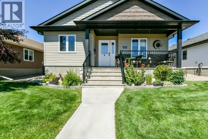 159 Chartwell Row SE, Medicine Hat, Alberta T1B0E4