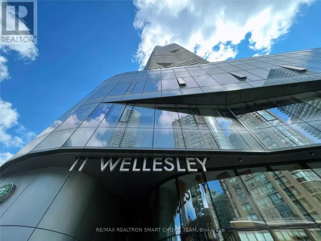2506 - 11 WELLESLEY STREET W, Toronto (Bay Street Corridor), Ontario M4Y0G4