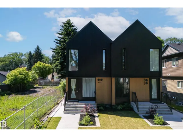 8551 81 AV NW, Edmonton, Alberta T6C0W3