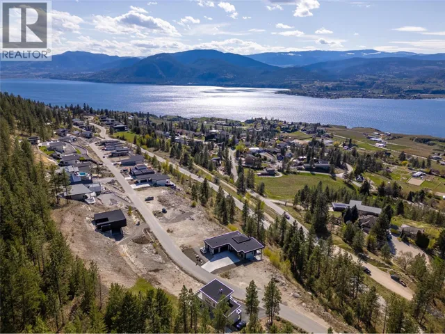 2960 OUTLOOK Way, Naramata, British Columbia V0H1N1