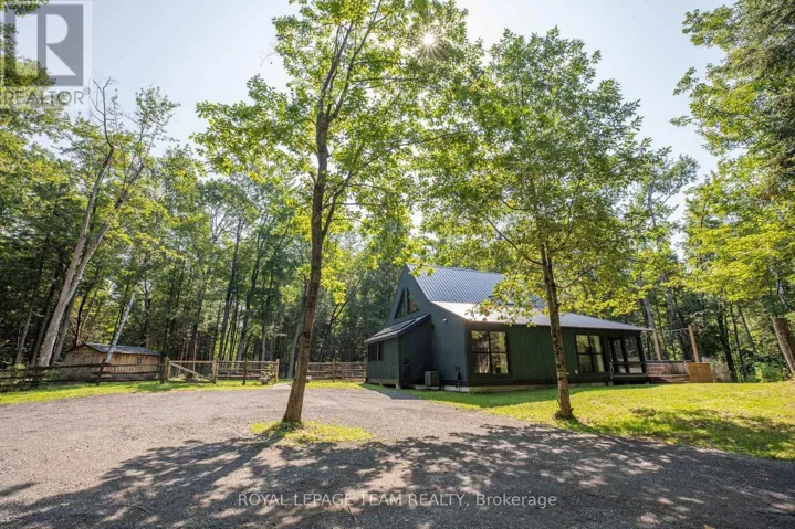 4309 ARMITAGE AVENUE, Ottawa, Ontario K0A1T0