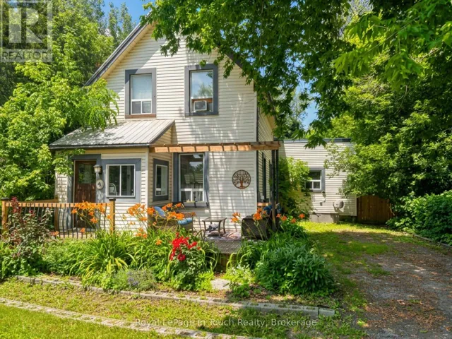 4 GRAY STREET, Severn (Coldwater), Ontario L0K1E0
