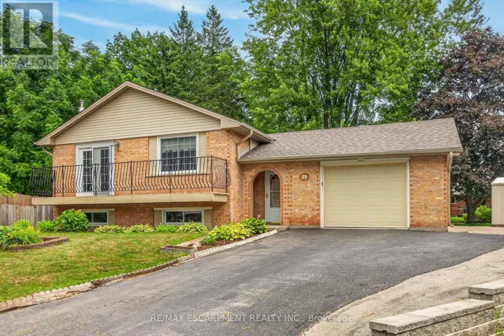 19 BURNS PLACE, Haldimand, Ontario N3W1G1