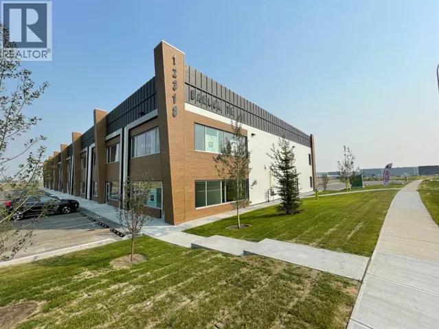 105, 12318 Barlow Trail NE, Calgary, Alberta T3J3T9