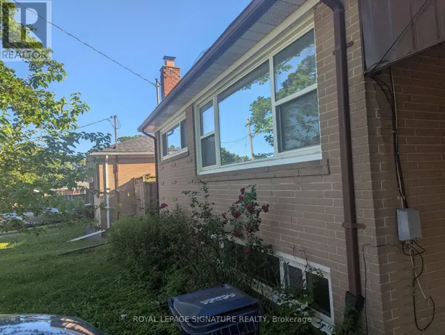 6 HEATHERGLEN ROAD, Toronto (West Humber-Clairville), Ontario M9W4R1