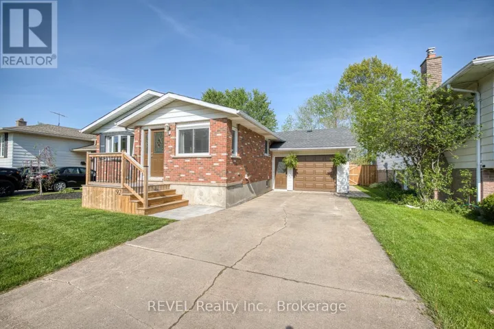 92 ROYAL OAK DRIVE, Welland (N. Welland), Ontario L3C5V9