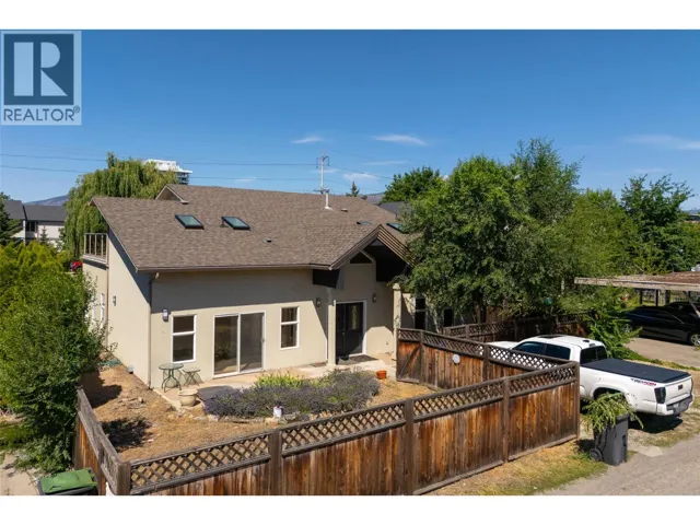 2929 Richter Street, Kelowna, British Columbia V1Y2R8