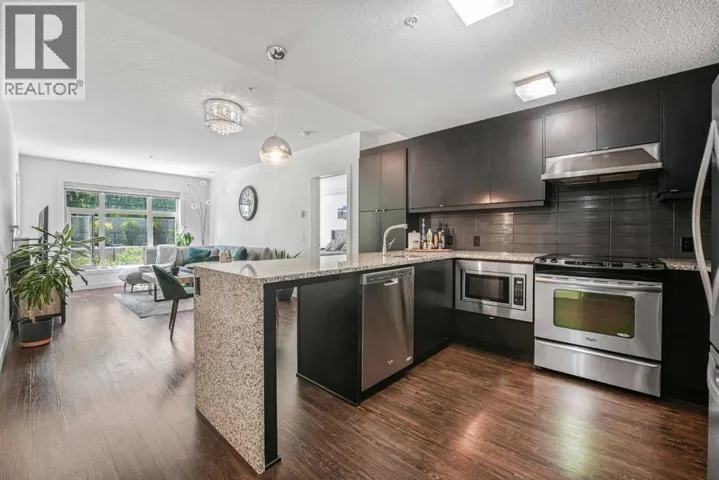 111, 25 Aspenmont Heights SW, Calgary, Alberta T3H0E4