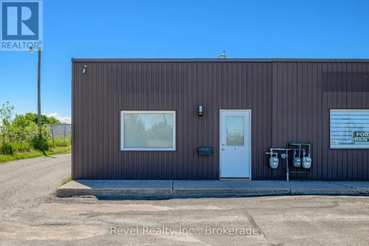 5 - 196 ST. DAVID STREET, Kawartha Lakes (Lindsay), Ontario K9V6H6