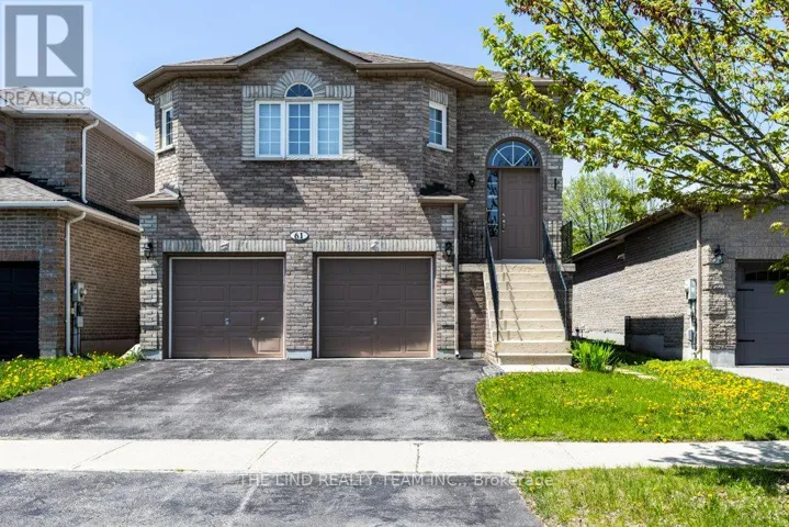 61 MCINTYRE DRIVE, Barrie (Ardagh), Ontario L4N5C5