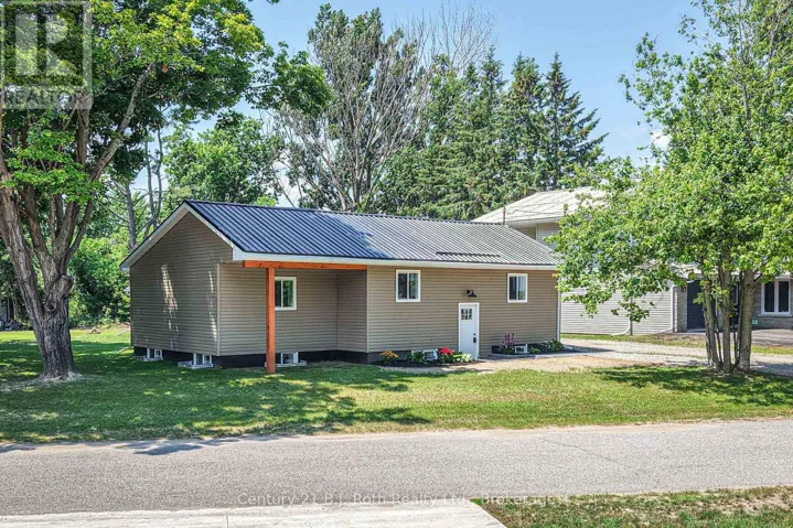 3332 CLEVELAND AVENUE, Severn (West Shore), Ontario L0K1G0