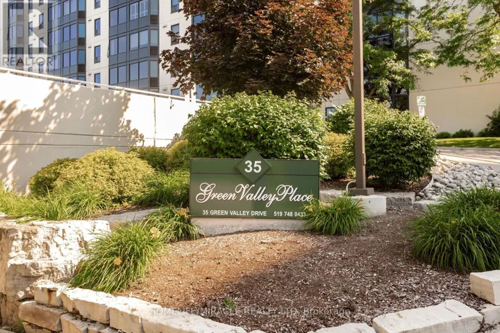 1705 - 35 GREEN VALLEY DRIVE, Kitchener, Ontario N2P2A5
