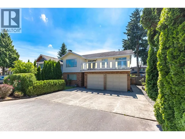 7622 17TH AVENUE, Burnaby, British Columbia V3N1L7