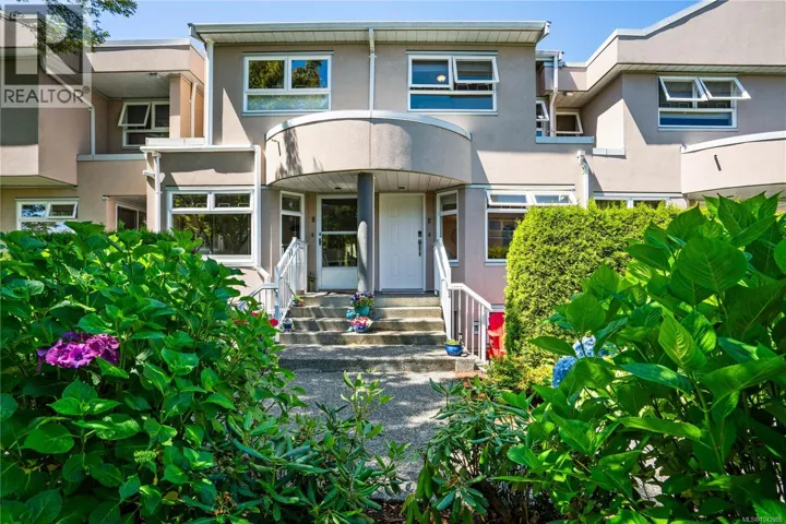 17 478 Culduthel Rd, Saanich, British Columbia V8Z1G1