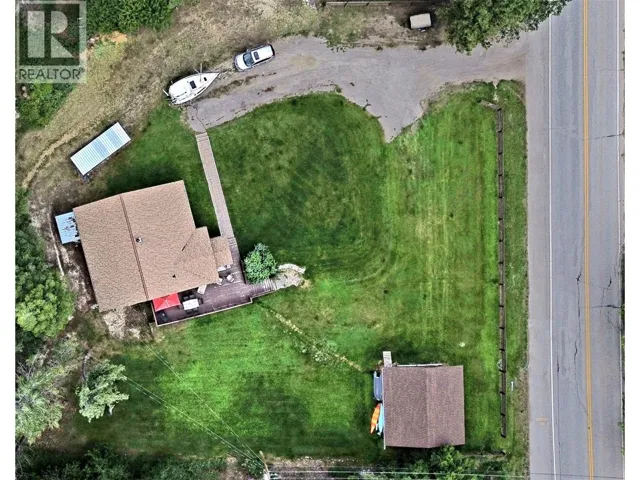 2110 13th Avenue, Invermere, British Columbia V0A1K4