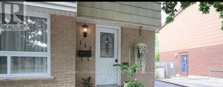 142 HILLMER ROAD, Cambridge, Ontario N1R6N8