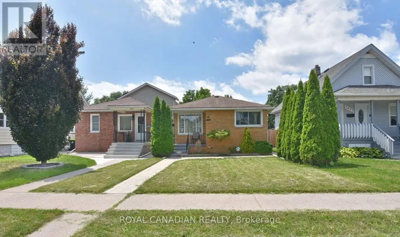 1635 ELSMERE AVENUE, Windsor, Ontario N8X4H5