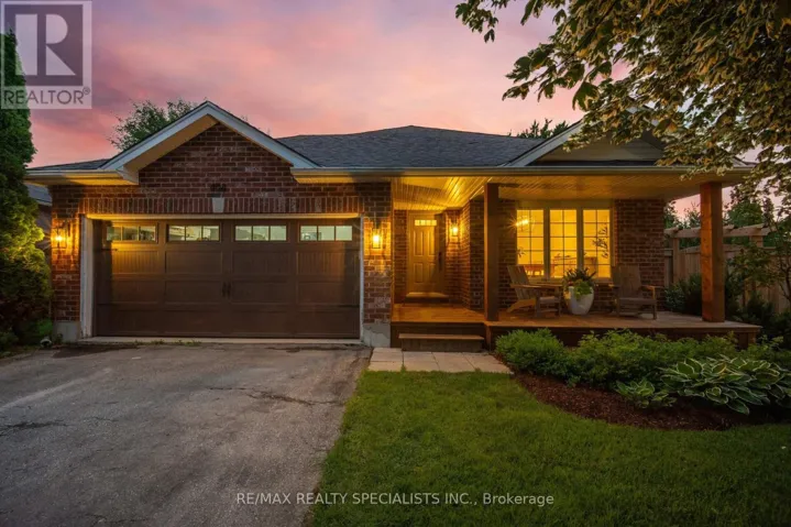 408 FLANNERY DRIVE, Centre Wellington (Fergus), Ontario N1M3P4