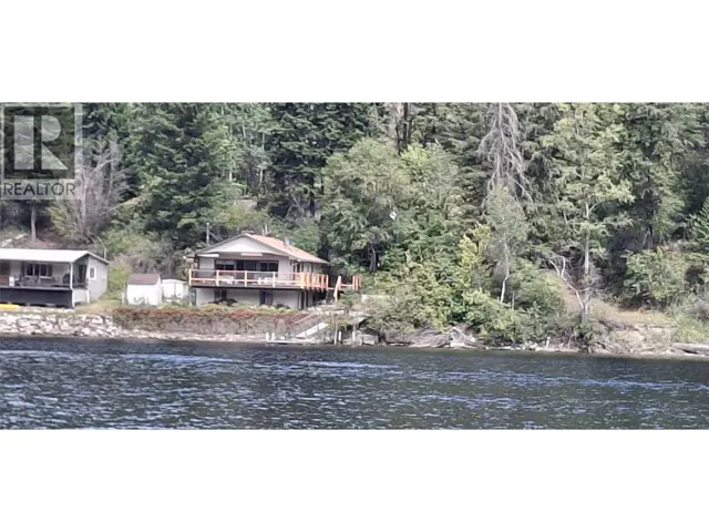 2327 Chief Atahm Drive, Chase, British Columbia V0E1M2