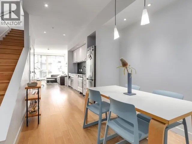 312 557 E CORDOVA STREET, Vancouver, British Columbia V6A1L8