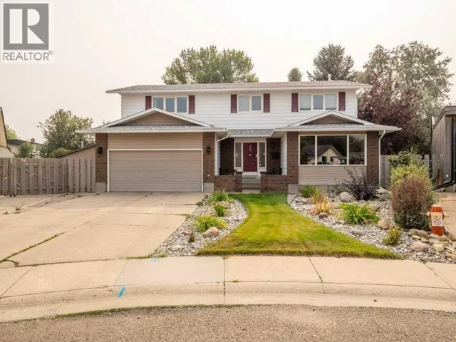 39 Eton Road W, Lethbridge, Alberta T1k4T9