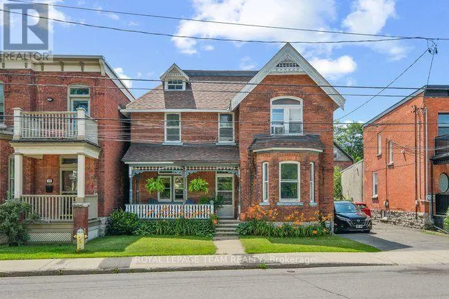 182 FIFTH AVENUE, Ottawa, Ontario K1S2M9