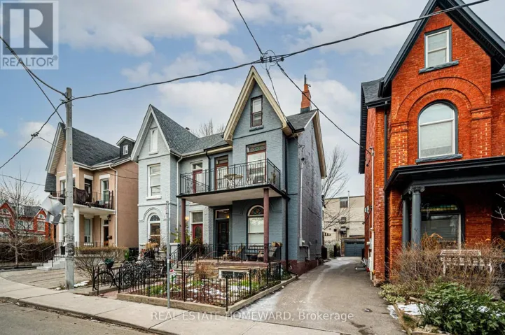 MAIN FL - 66 MACKENZIE CRESCENT, Toronto (Little Portugal), Ontario M6J1T1