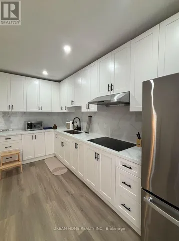 101 - 138 ROBERT STREET, Toronto (University), Ontario M5S2K3