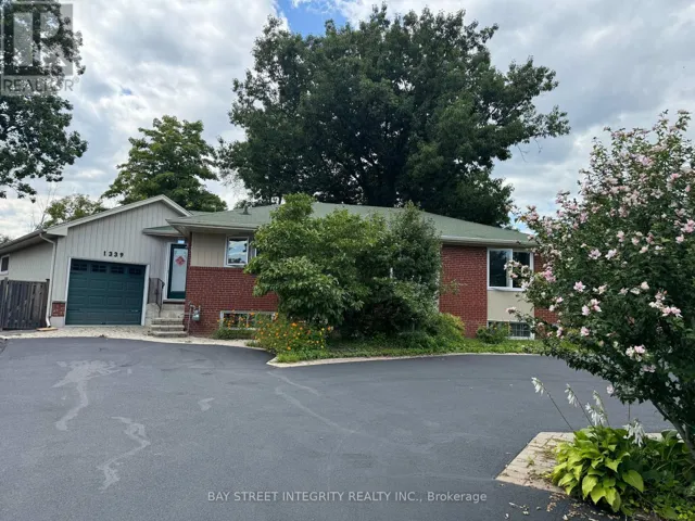 1339 PINEGROVE ROAD, Oakville (WO West), Ontario L6L2X2