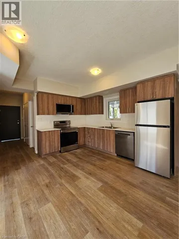 721 DOLPH Street N Unit# 1, Cambridge, Ontario N2H5A1