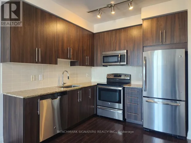 518 - 7161 YONGE STREET, Markham (Thornhill), Ontario L3T0C8