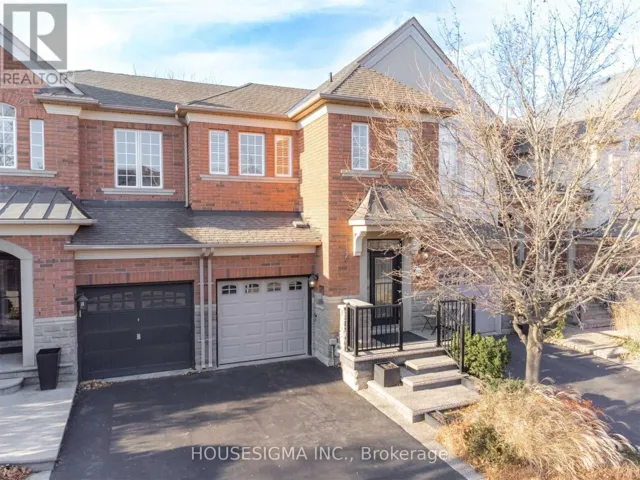 244 TAWNY CRESCENT, Oakville (BR Bronte), Ontario L6L6T7