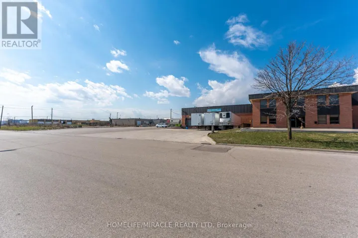 2375 LUCKNOW DRIVE, Mississauga (Northeast), Ontario L5S1H9
