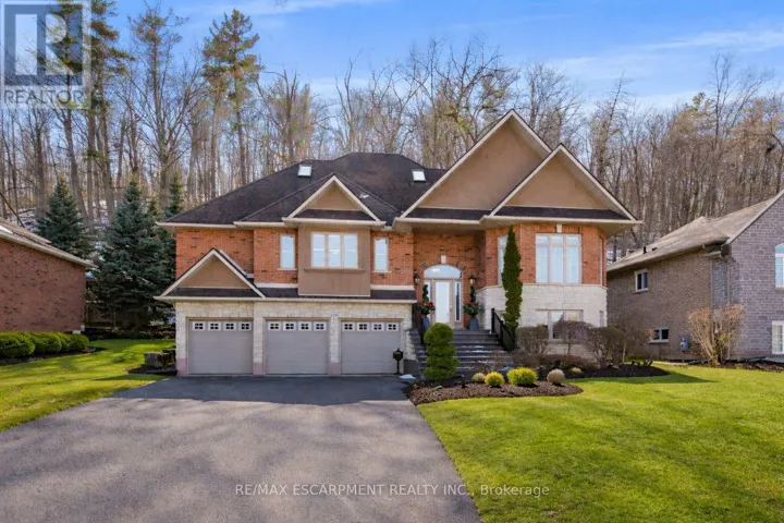 130 DORCHESTER DRIVE, Grimsby (Grimsby East), Ontario L3M1A8
