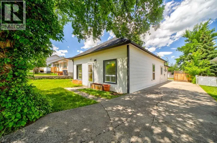 727 McDougall Street, Pincher Creek, Alberta T0K1W0