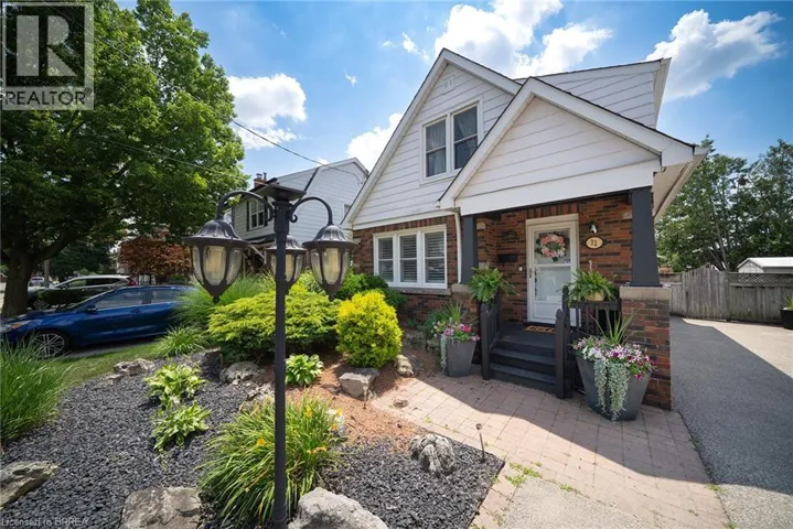 22 BURWELL Street, Brantford, Ontario N3T4T6