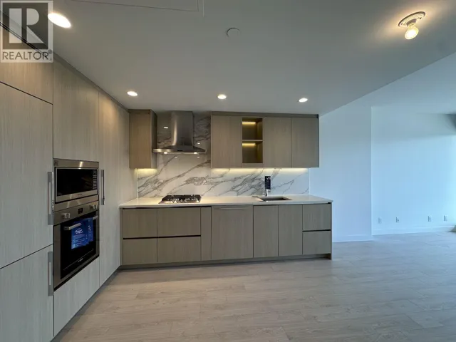 24F 4890 LOUGHEED HIGHWAY, Burnaby, British Columbia V5C0N2