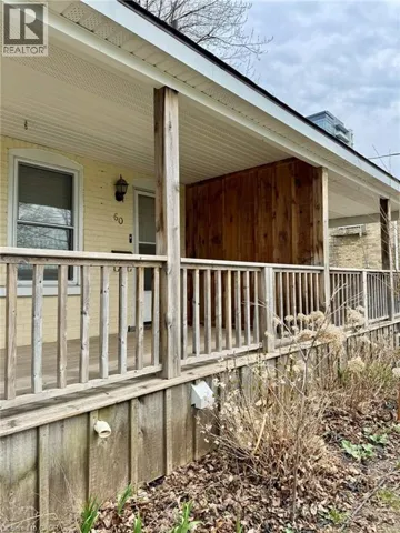 60 WALTER Street, Kitchener, Ontario N2G1S1