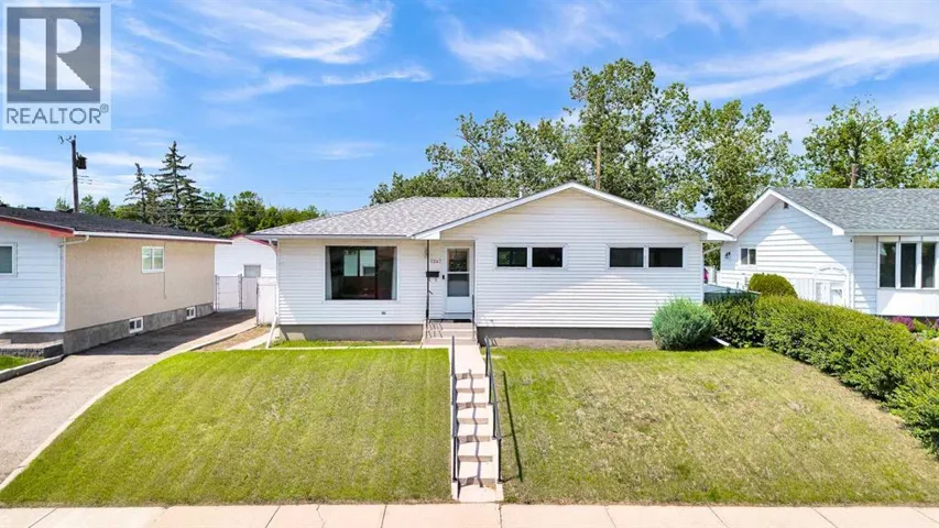 5247 Thomas Street NE, Calgary, Alberta T2K3V6