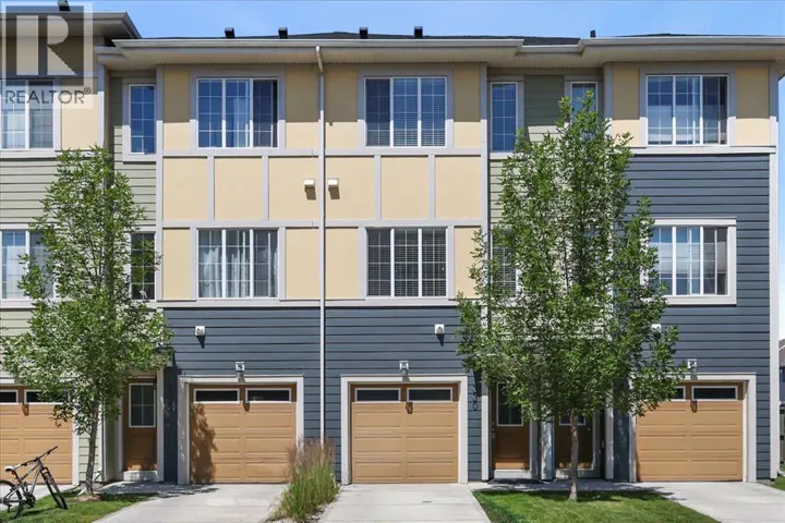 330 Marquis Lane SE, Calgary, Alberta T3M2G6