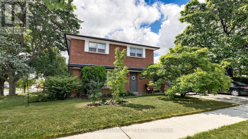 61 NORFIELD CRESCENT, Toronto (Elms-Old Rexdale), Ontario M9W1X5