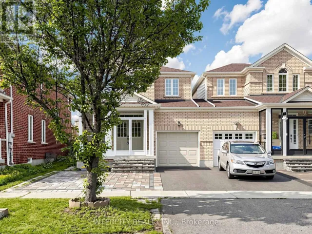 11 CHARLES STURDY ROAD, Markham (Berczy), Ontario L6C3A8