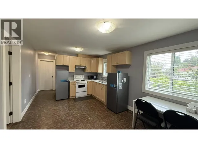 Garden Suite 7835 1ST STREET, Burnaby, British Columbia V3N0C9